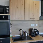 Queenview 7 - куинвю 7 Apartment